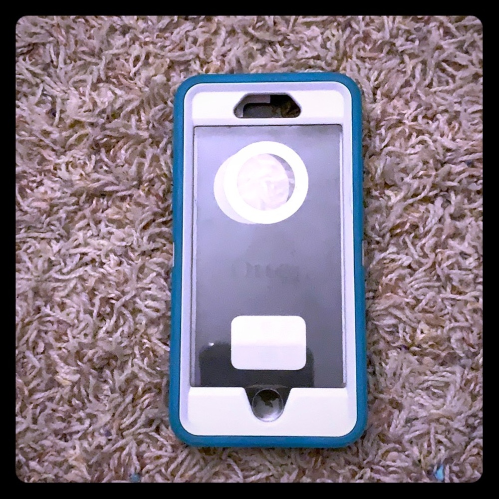 I’m selling two phone cases
